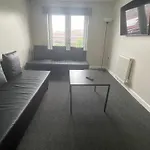 Hosted By Ryan - 2 Bedroom Apartment