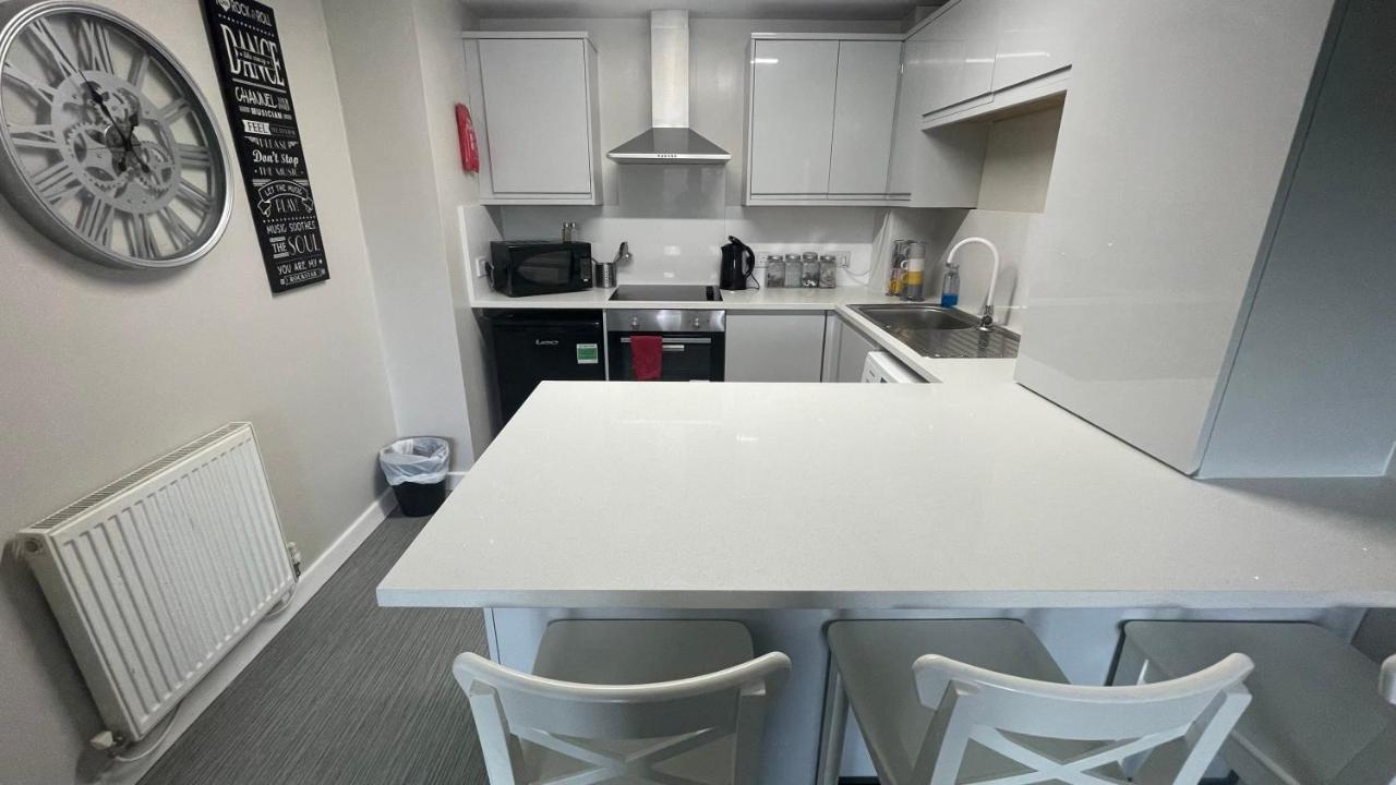 Apartment Hosted By Ryan - 2 Bedroom Liverpool